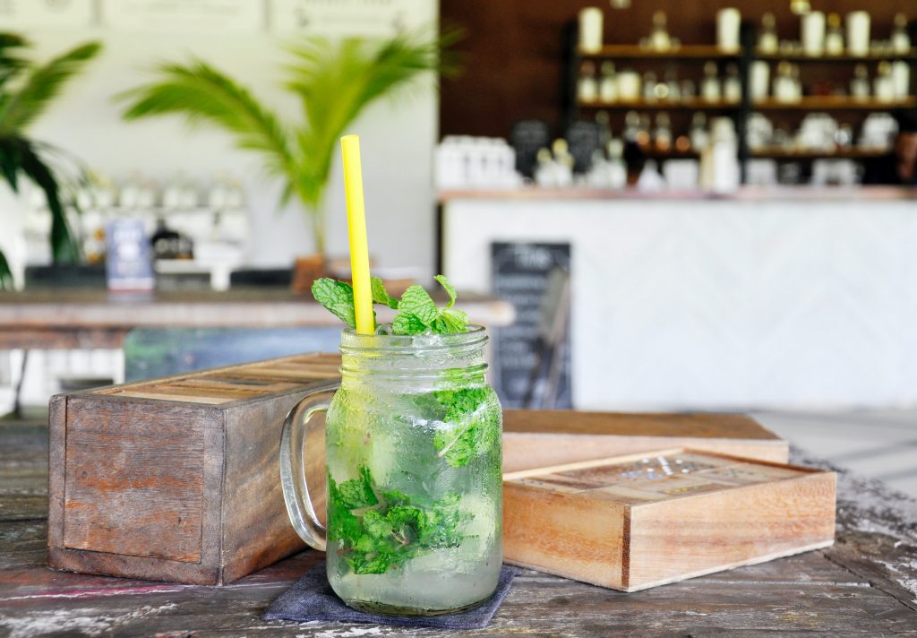 10 Fruity Drinks for Summer: Mojitos!