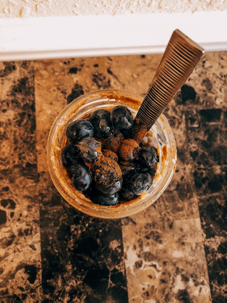 This week in eats: Oatmeal in an Almond Butter Jar| Vitality Vixens Healthy Lifestyle Blog