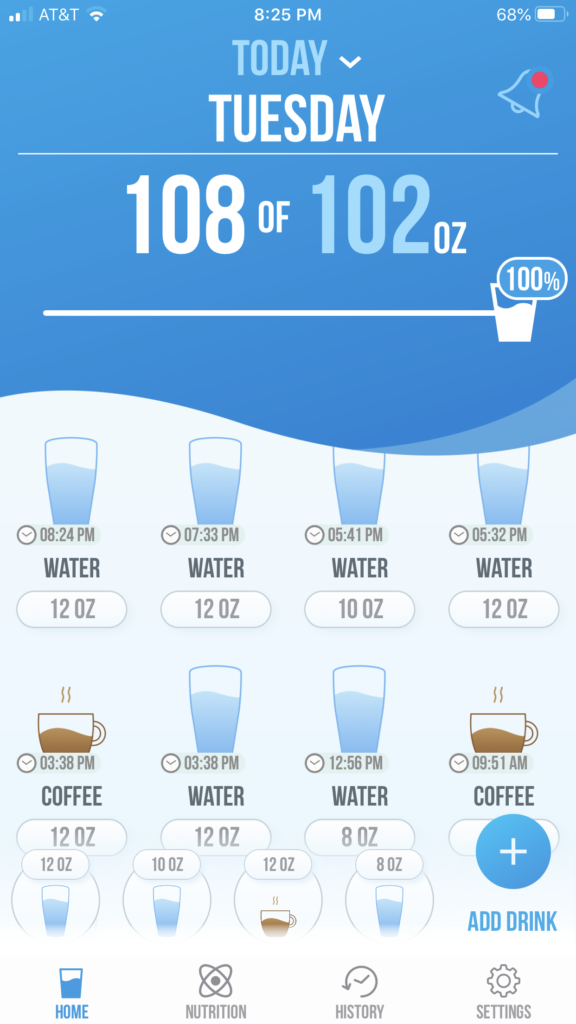 Water Tracking App - My 3 liters of water a day challenge - how did drinking more water impact my health, workouts, energy levels, focus, bloating, and more. Read more to find out my day to day results of the 30 day challenge :) Vitality Vixens | Healthy Lifestyle Blog