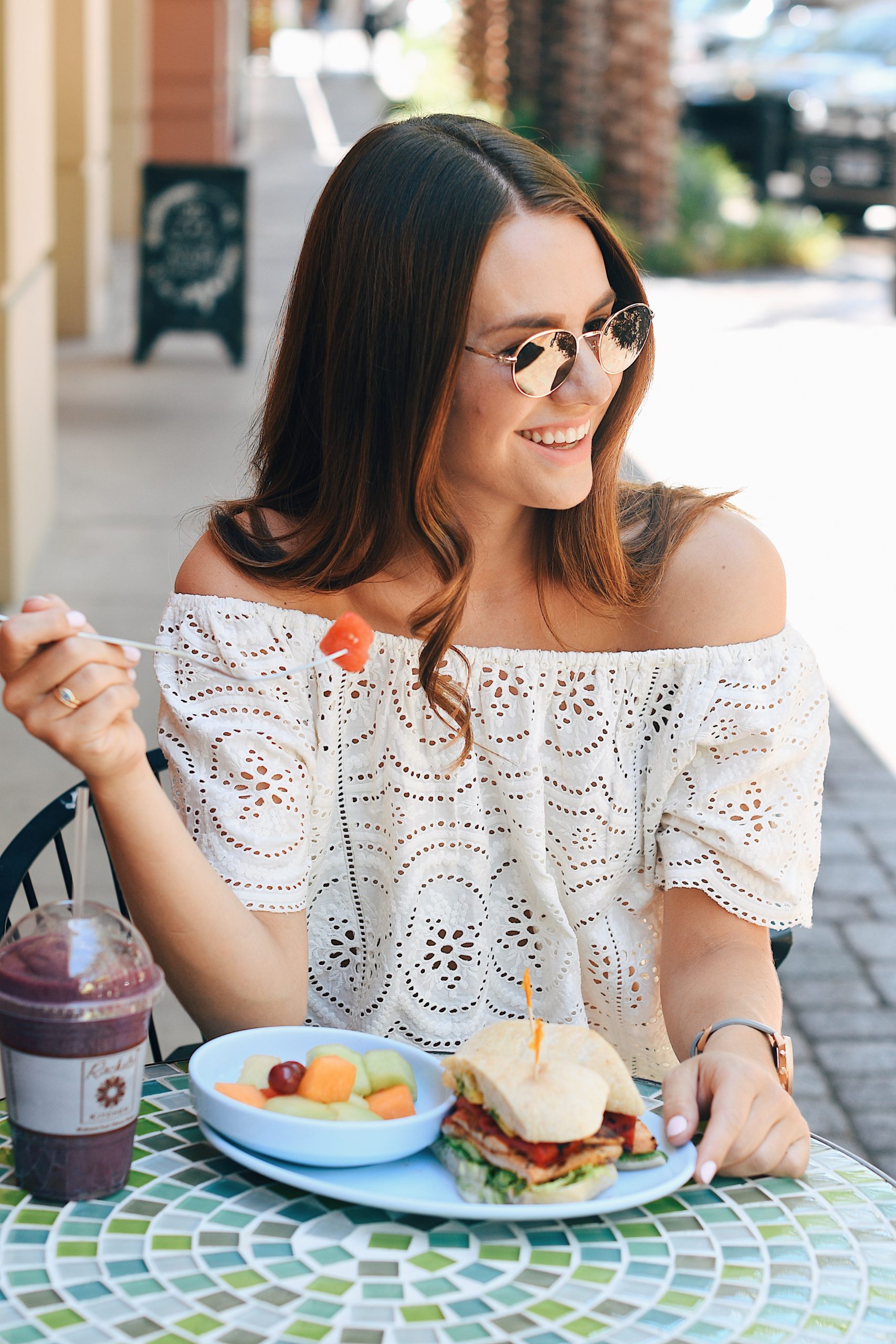 What is Intuitive Eating? (& How Does it Help You Get to Your Healthiest Weight?)