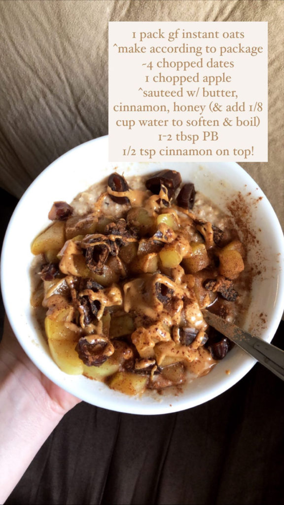 Today I'm sharing some yummy & healthy foods from my week in eats! Lots of healthy breakfast recipes, lunch & dinner, and tasty desserts. (APPLE CINNAMON OATMEAL)