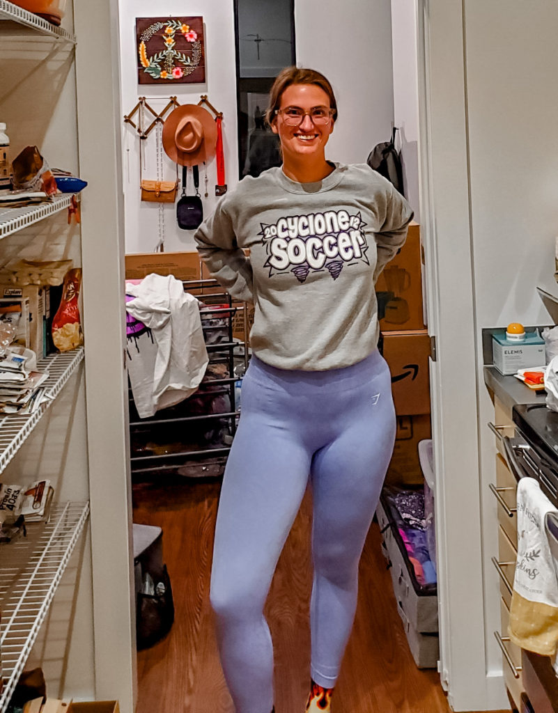 Our full Gymshark Butterfly leggings review! Why spend $60 on a pair that is only okay? Read our guide to find out if they're squat proof, true to size, and more... | Vitality Vixens Healthy Lifestyle Blog